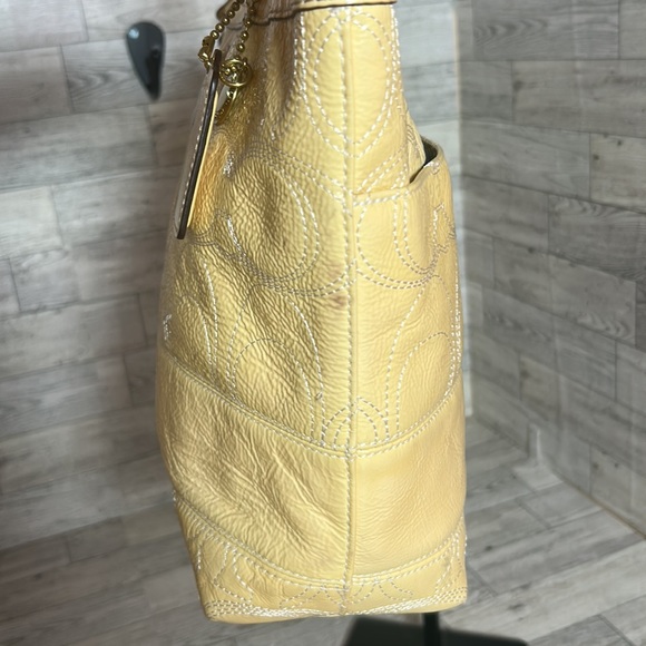 Coach patent leather (full grain cowhide) tote Rare EUC - Picture 6 of 16